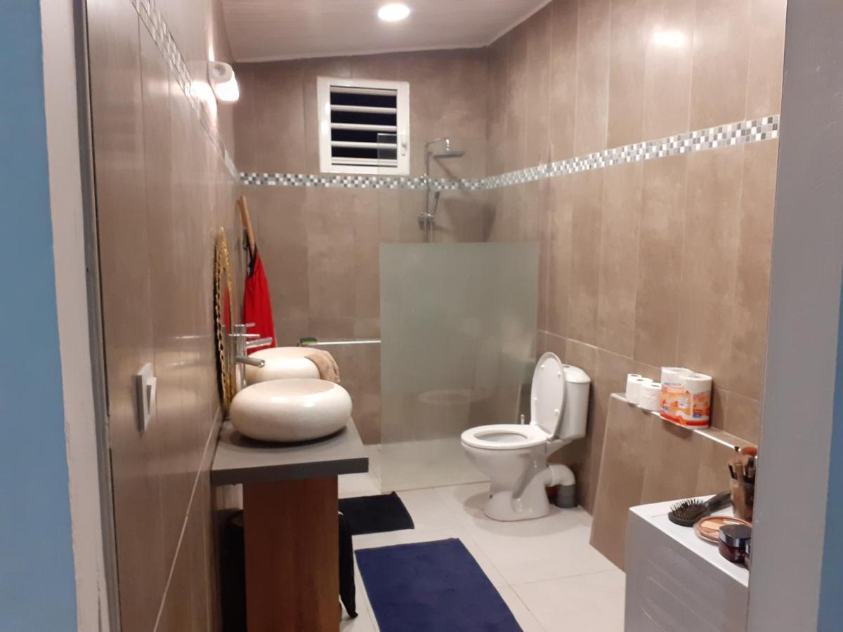 Chambre Chez L'Habitant Avec Piscine Privative Et Vue Panoramique Sur La Mer Des Caraibes Desmarinieres Dış mekan fotoğraf